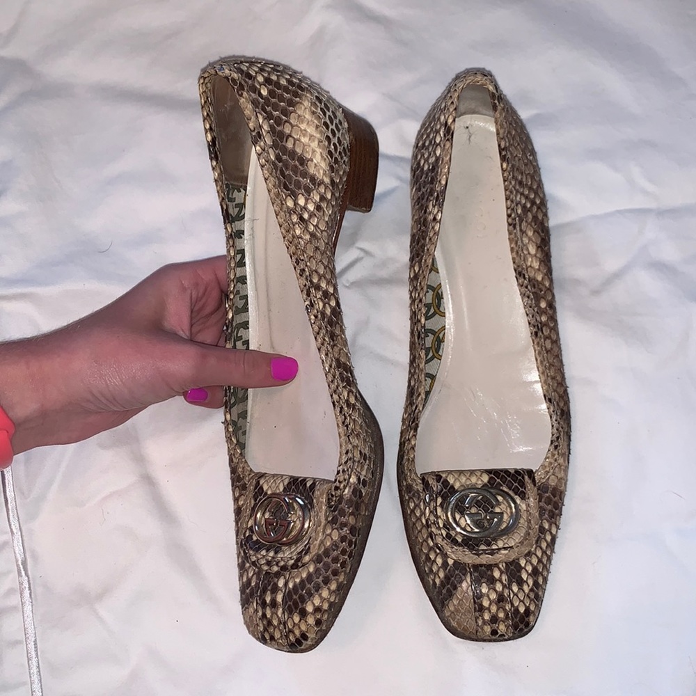 Gucci shoes. 1 inch heels. Perfect work shoe. S 7
